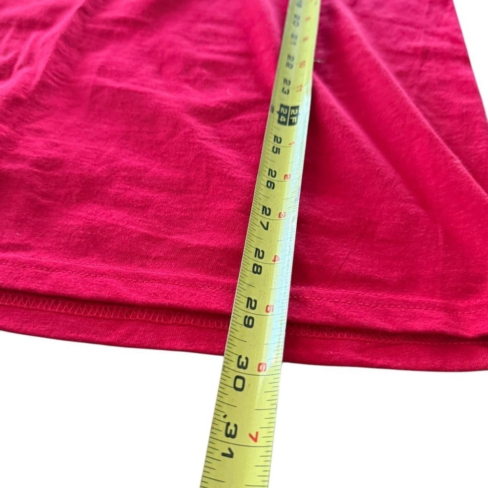 Hanes Red Short Sleeve Tee with Graphic Design - Picture 4 of 5